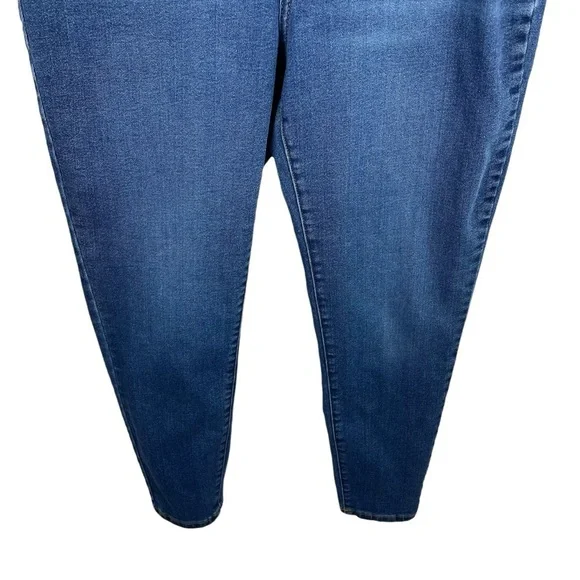 Everlane | Blue The Curvy High Rise Skinny Crop Jean - Picture 3 of 8
